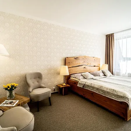 Hotel Fontana 3*