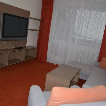 Hotell Fontana 3*